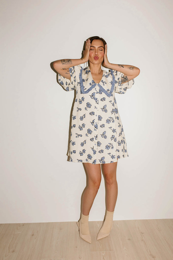 poppy collared dress // blue floral *zoco exclusive*